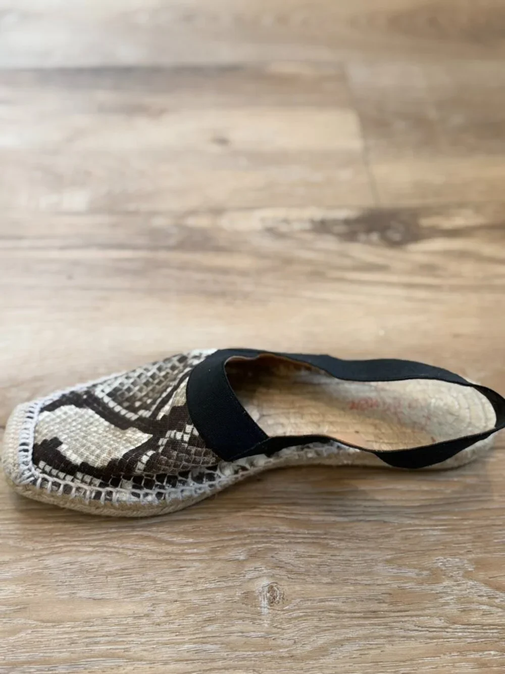 Castañer Slingback Espadrilles in Snakeskin Print size 9.5